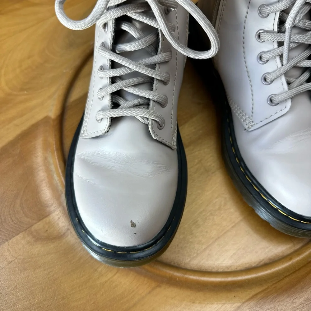 Dr. Martens NWB Kids Size 13 the Romario in‎ vintage taupe boots